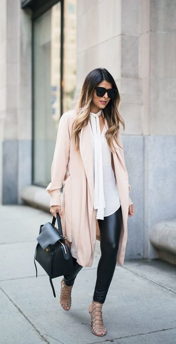 15 Types of Cute Long Shirts to Wear with Leggings (11) - Office Salt